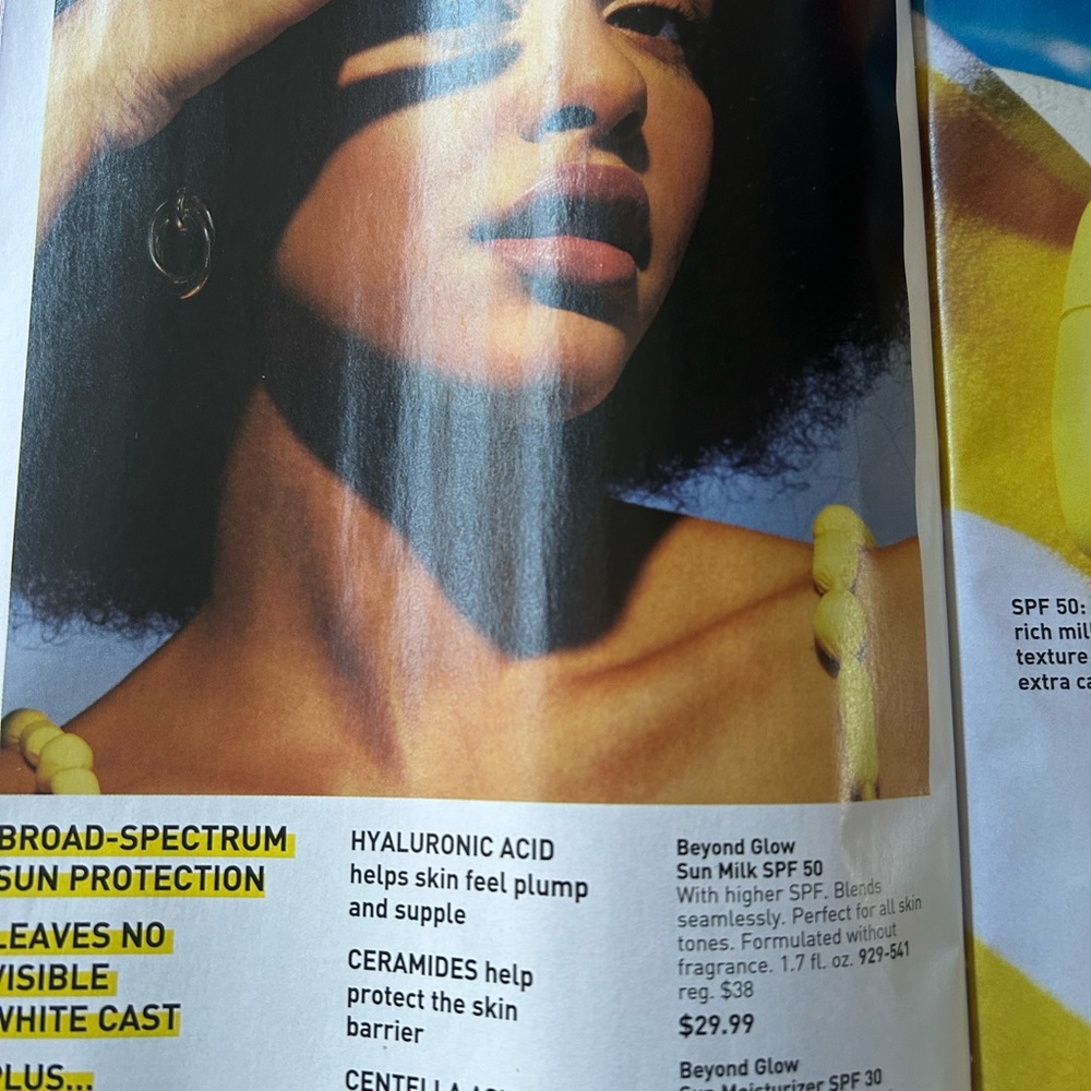 Avon Beyond Glow Sun Milk SPF 50 - Picture 2 of 3